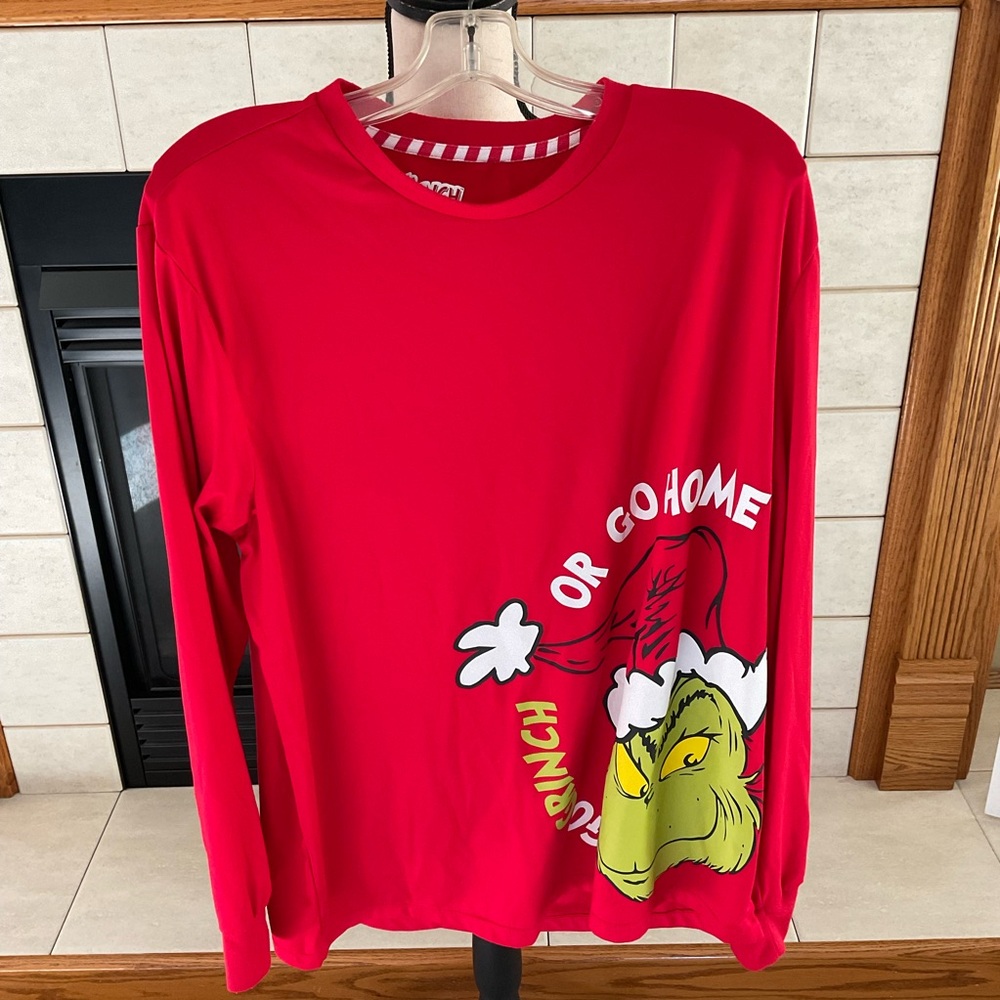 The Grinch, Dr. Seuss, Red Long Sleeve Tee, Women’s Sz Lg (42-44)